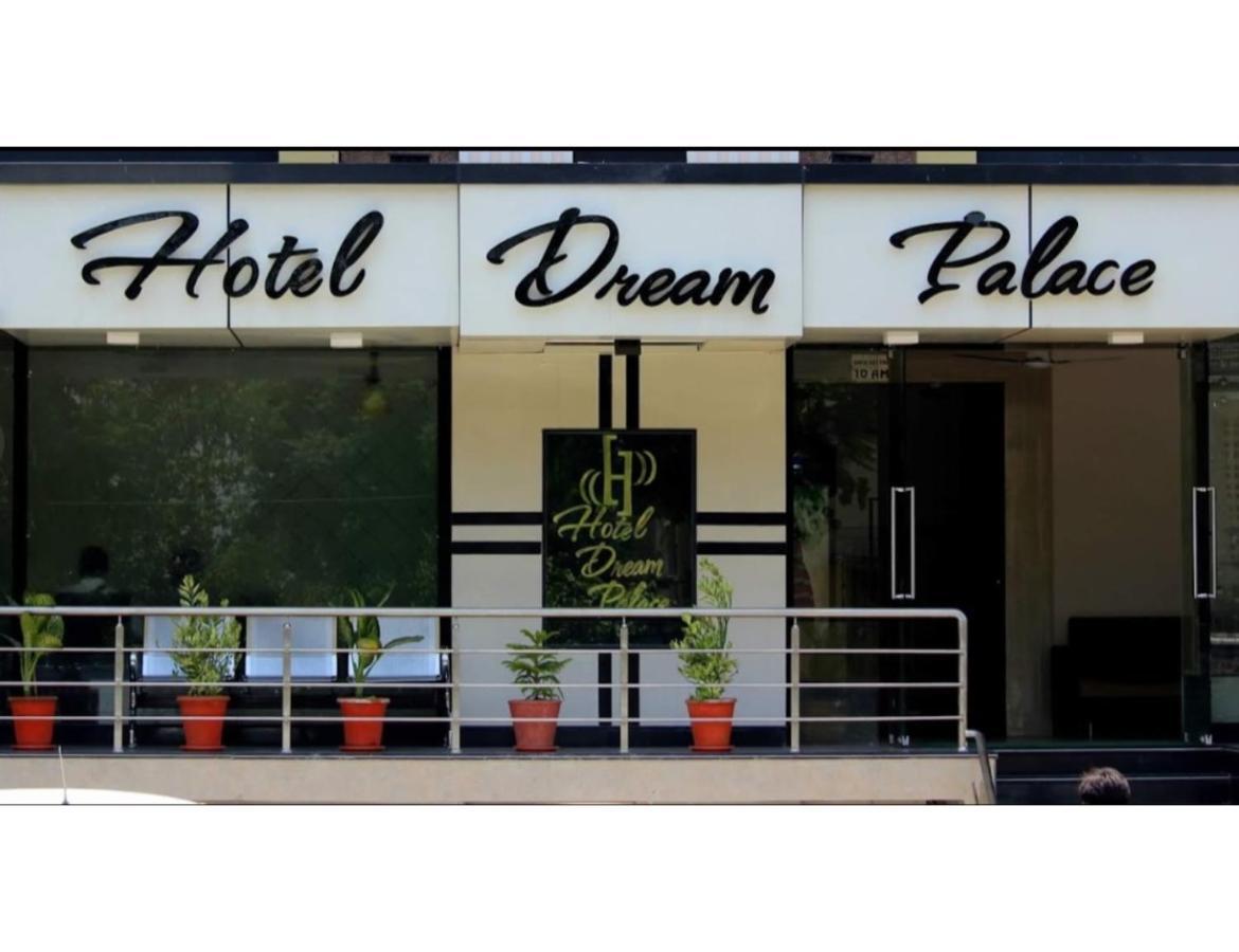 Hotel Dream Palace, Udždžain Exteriér fotografie